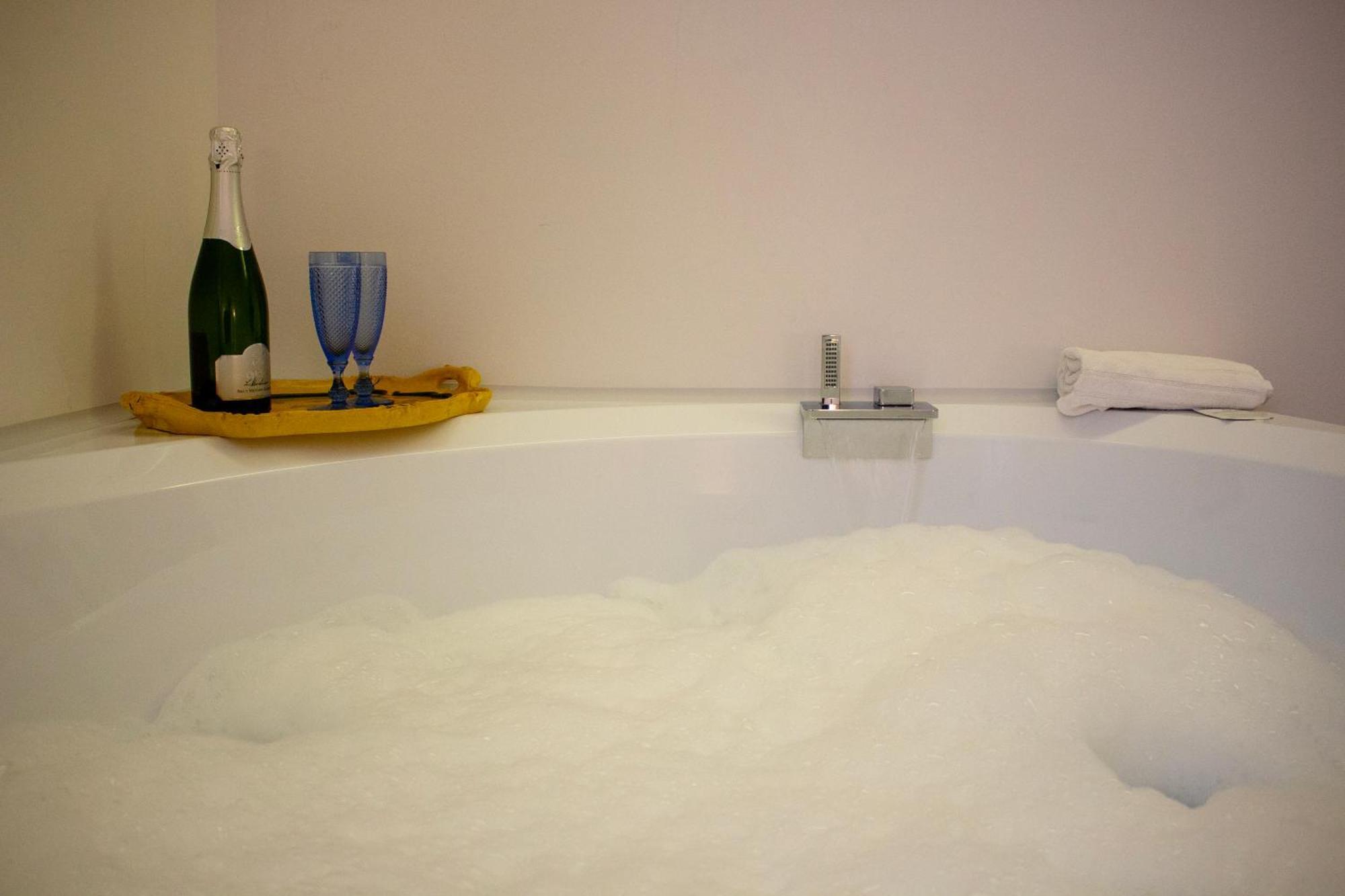 Suite Della Villa Lecce Zewnętrze zdjęcie